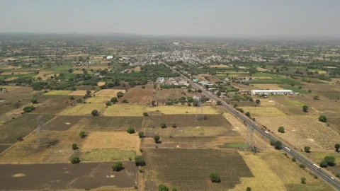 Lots of Dry fields drone injalna in maharashtra. 動画素材 332717332