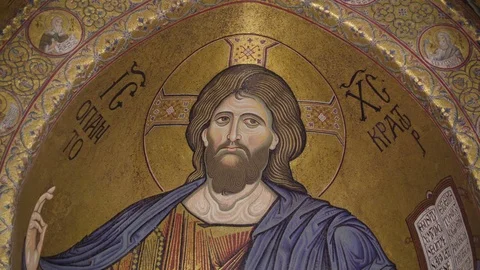 Lots of images and scriptures on the wall of a church in Palermo Sicily Italy 스톡 동영상 86515689