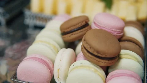 Lots of macaroons on the buffet table Video stock 148157802