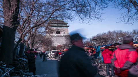 Lots of pedicab drivers wait for guest in front of Bell Tower 스톡 동영상 36450085