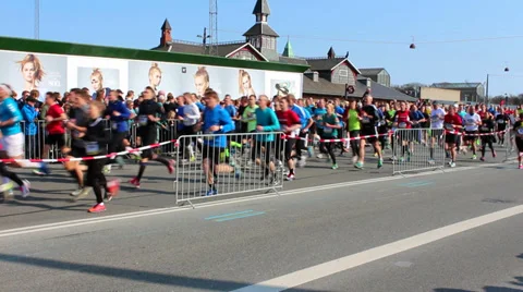 Lots of runners Stock Footage 36783654