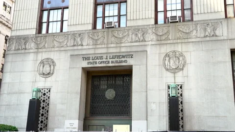 The Louis J. Lefkowitz State Office Building in Manhattan, New York City. Stockbeeldmateriaal 336273430