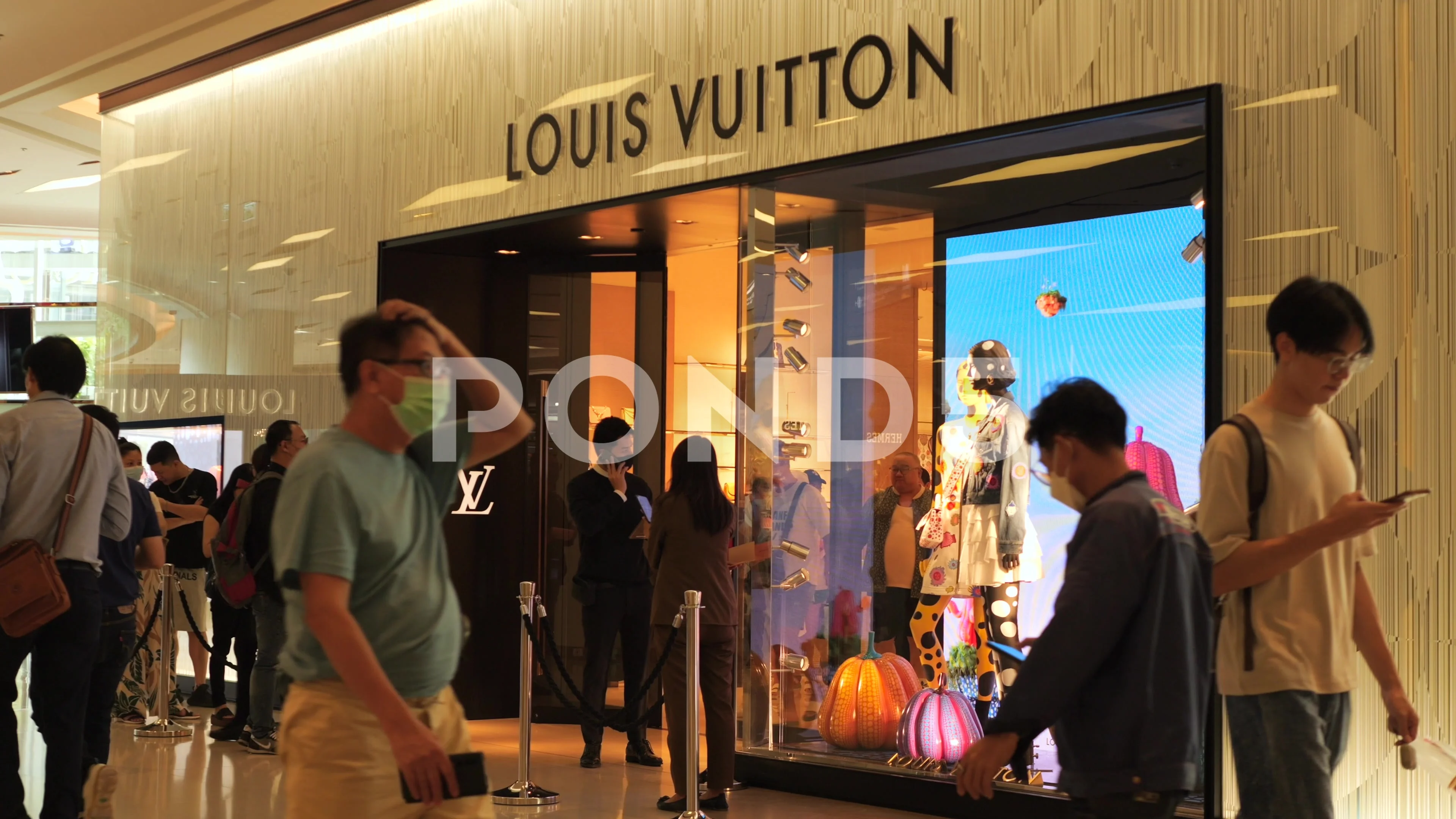 Bangkok, Thailand - July 18 : Louis Vuitton Shop At Siam Paragon