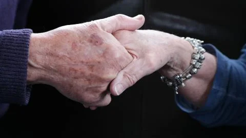 , love elderly old hands 库存照片