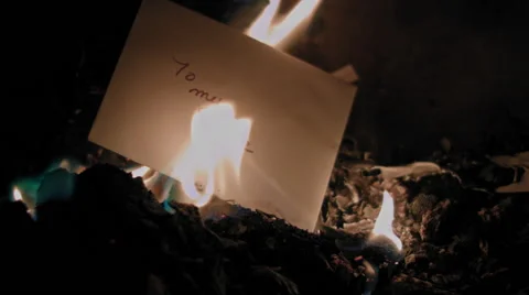 Love Letter Burning Vídeos de archivo 61641808