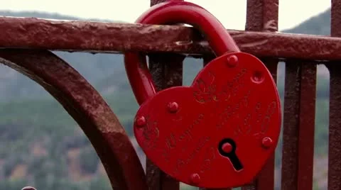 Love Locks Video stock 10570636