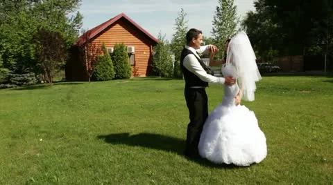 In love with a married couple dancing first wedding dance Stock Footage