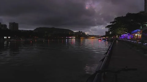 Love river at night pan Stock-Footage 41108850