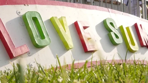 'Love Summer' sign 스톡 동영상 74603752