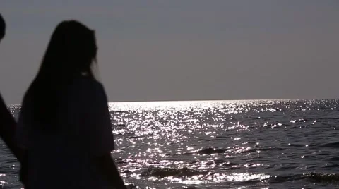 Lovers go to sea 스톡 동영상 47730776