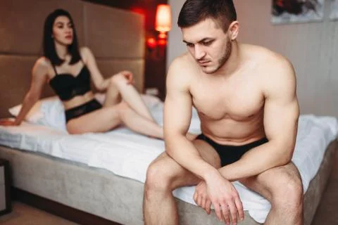 Lovers have problems in bed, failure sex Foto stock