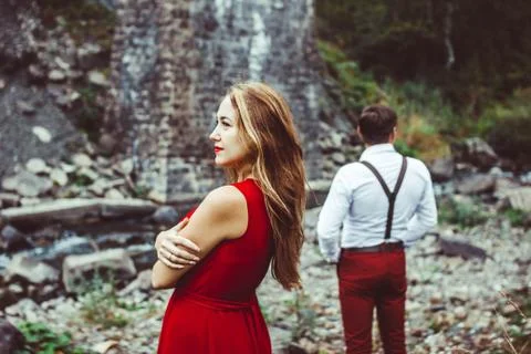 Lovers in nature 库存照片