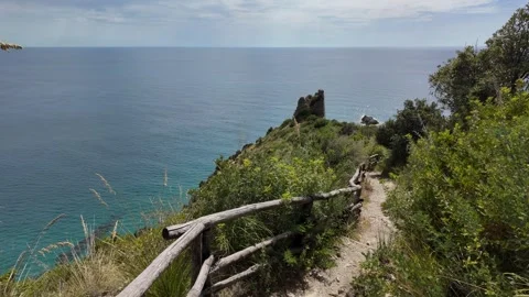 Lovers Path in Marina di Ascea, Cilento region. Province of Salerno, Campania. Stockbeeldmateriaal 283924119
