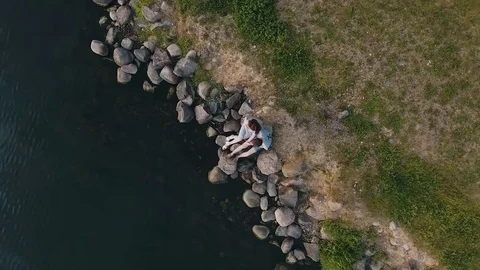 Lovestory in the nature Video stock 84772072