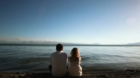 Loving couple on the beach Video stock 173428942