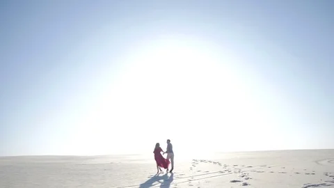 Loving couple at sunset Видео 83600304