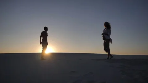 Loving couple at sunset Видео 83601345
