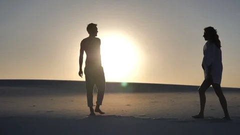 Loving couple at sunset Видео 83601629