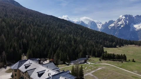 Low Altitude Aerial Circular Push Over Water Orbiting Video stock 340947076