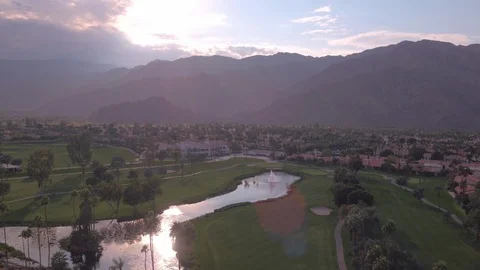Low altitude drone shot of La Quinta Country Club Видео 89935338