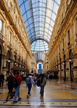Low angle and vertical photo of Galeri Vittorio Emanuele Stock Photos