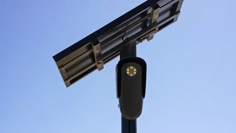 Low Angle Close Up of Solar Powered License Plate Camera Vidéo 347473978