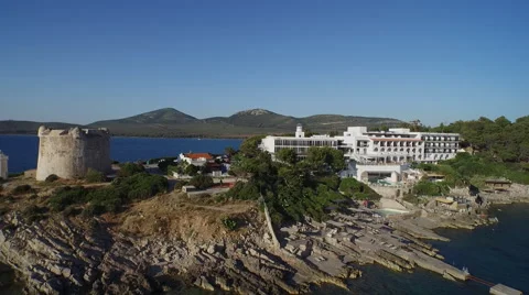 Low angle drone moving backwards Vídeo Stock 59832416