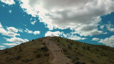 Low angle drone revealing mountain top hiking trail (Arizona) Stock Footage 266927849