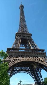 Low angle of Eiffel Tower in Paris, France 스톡 사진