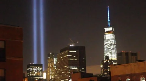 Low Angle Extrem Shot of Freedom Tower and 9/11 Memorial Lights 스톡 동영상 54602422