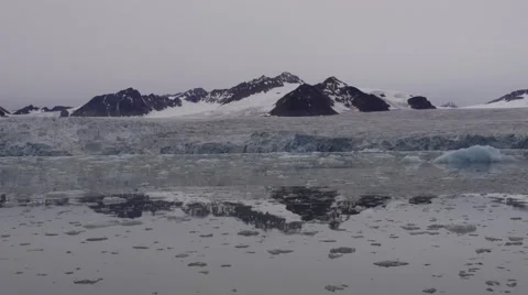 Low angle Icy waters Video stock 47773187