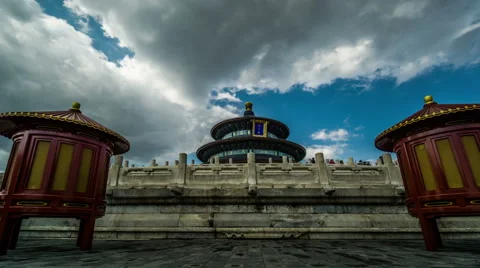 The low angle for Qinian Hall in the Heaven of Temple park of Beijing, China. Stock-Footage 53853285