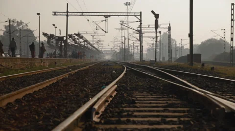 Low Angle Ranchi Train Tracks 库存影片 62710862