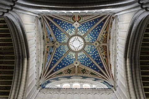 Low angle shot of an ancient building ceiling Ilustración de archivo