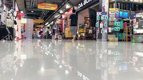Low angle shot floor view with people shopping inside Fortune Town Mall, Bangkok Video stock 230964542