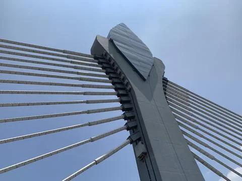 Low angle shot of Hanging bridge cables Stock-Fotos