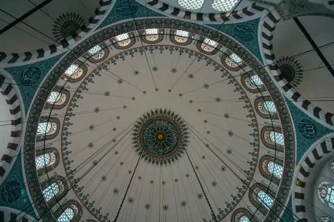 Low angle shot of a Mosque ceiling with patterns Stock Photos