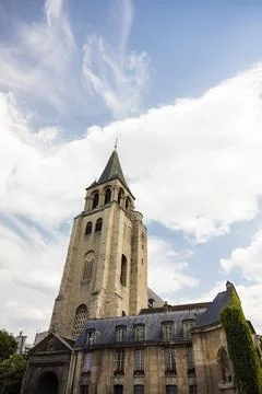 Low angle shot of the Saint-Germain-des-Pres church in Paris, France 스톡 사진