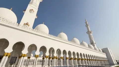 Low angle shot of Sheikh Zayed Grand Mosque in Abu Dhabi, United Arab Emirates Stock Footage 330083090