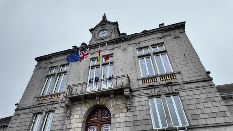 Low angle static shot of the historic Hôtel de Ville (City Hall) stone facade Vídeos de archivo 332679587