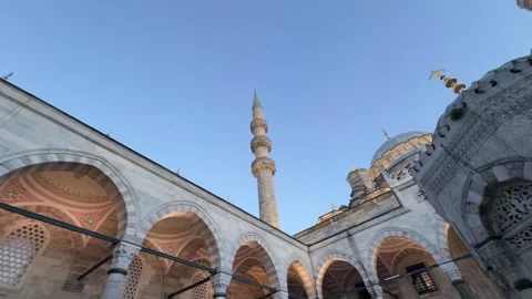 Low angle tracking shot of the Ottoman architecture, arched colonnades Vídeos de archivo 340154820