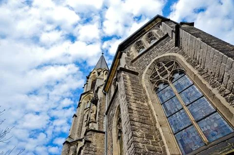 Low Angle View of Aachen Cathedral Against Cloudy Sky Stock-Fotos