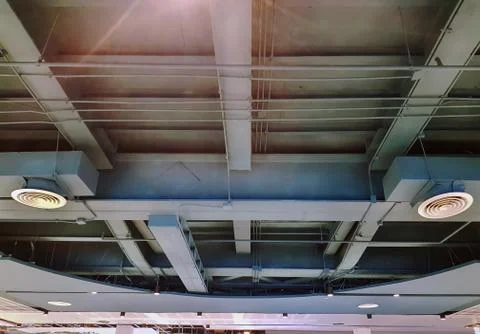Low Angle View of Air Conditioning System on the Ceiling Foto stock