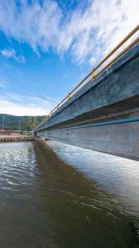 Low Angle View of Bridge Over River 스톡 사진