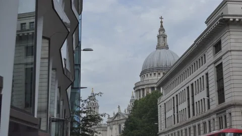 A low angle view of the dome of a cathedral from a street. Stock Footage 125948882