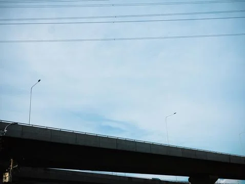 Low angle view of elevated highway expressway concrete overpass bridge with.. Foto stock