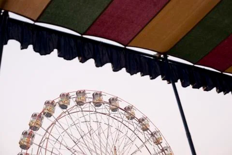 Low angle view of ferris wheels in Pushkar Camel Fair, Pushkar, Ajmer, 스톡 사진