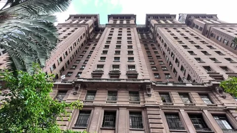 Low Angle View of Historic Edifício Martinelli Skyscraper in São Paulo, Brazil Video stock 336677660
