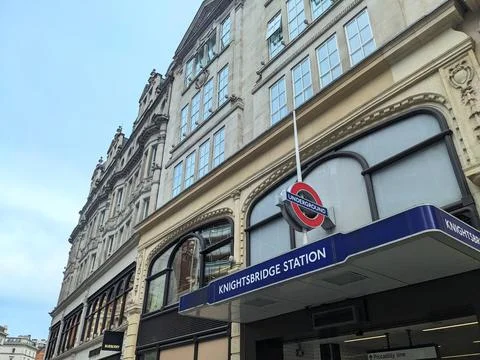 Low angle view of Knightsbridge Underground station entrance and its iconic Stock Photos