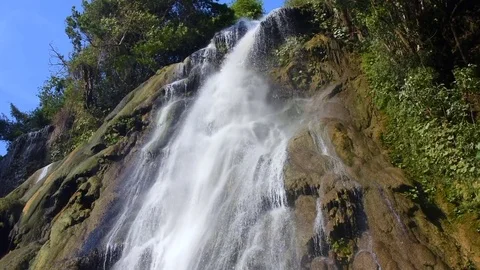 Low angle view of La Conchuda waterfall in Chiapas, Mexico Stock Footage 75968192